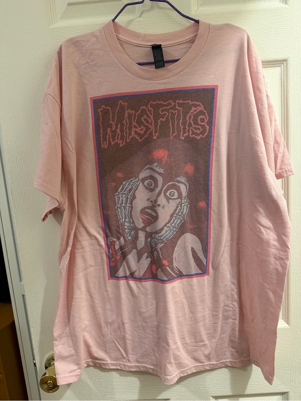 Gildan Pink Misfits Graphic Short Sleeve Tee